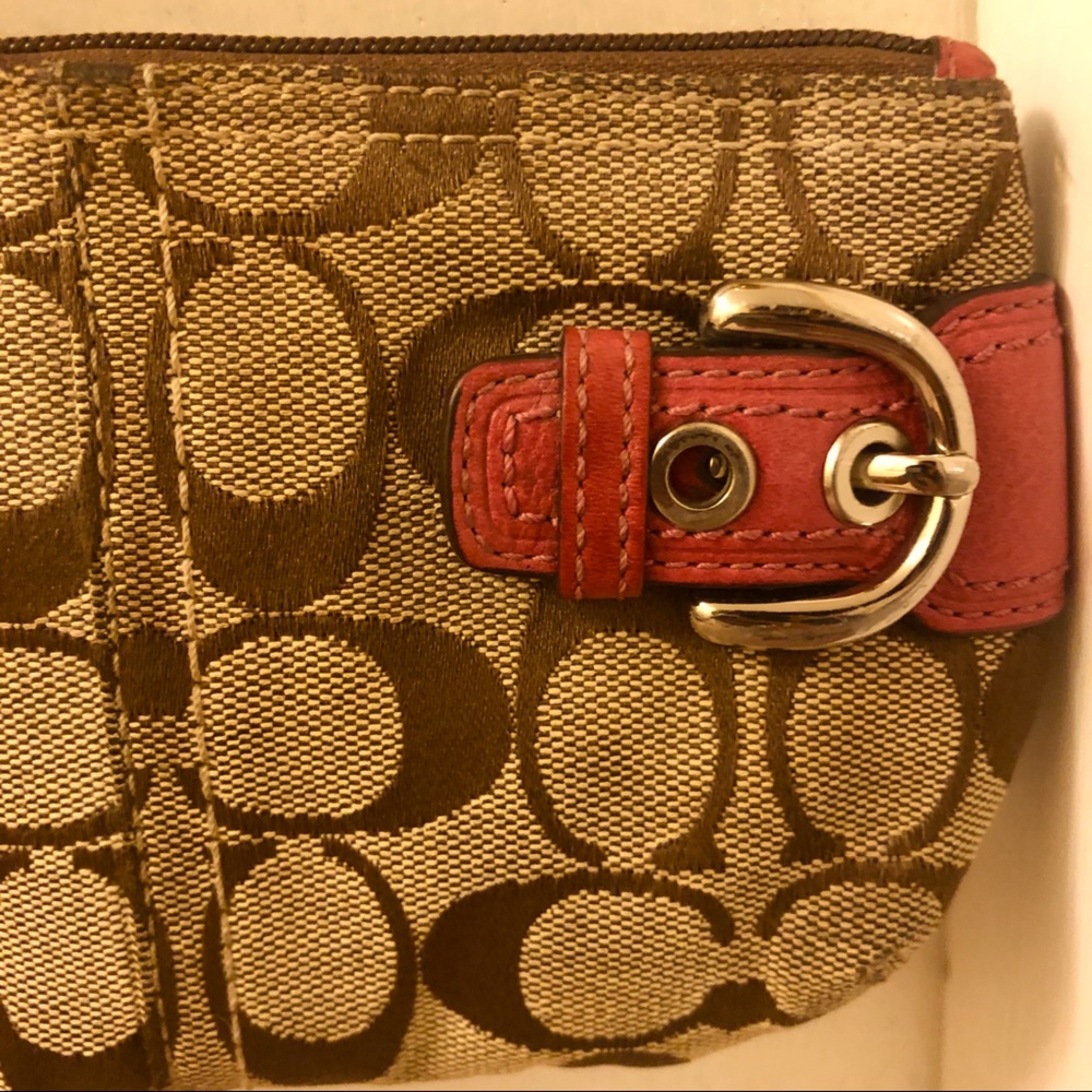Signature Coach Wristlet